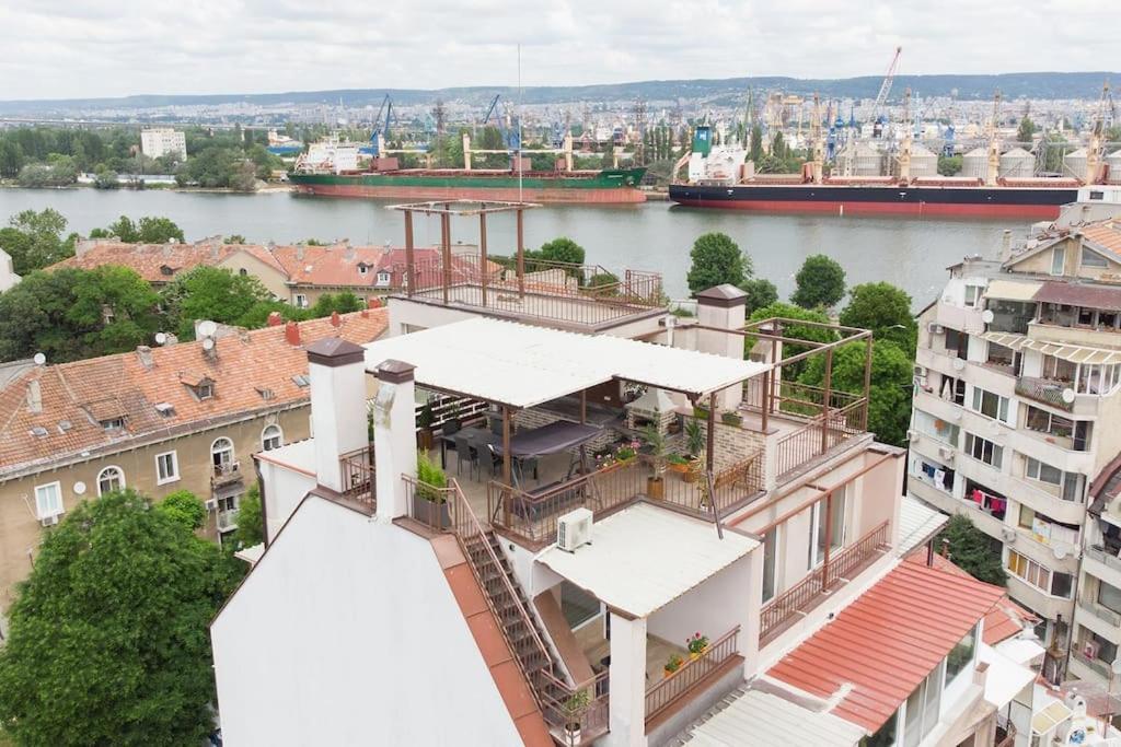 Sunset Luxury Apartment Varna Bagian luar foto