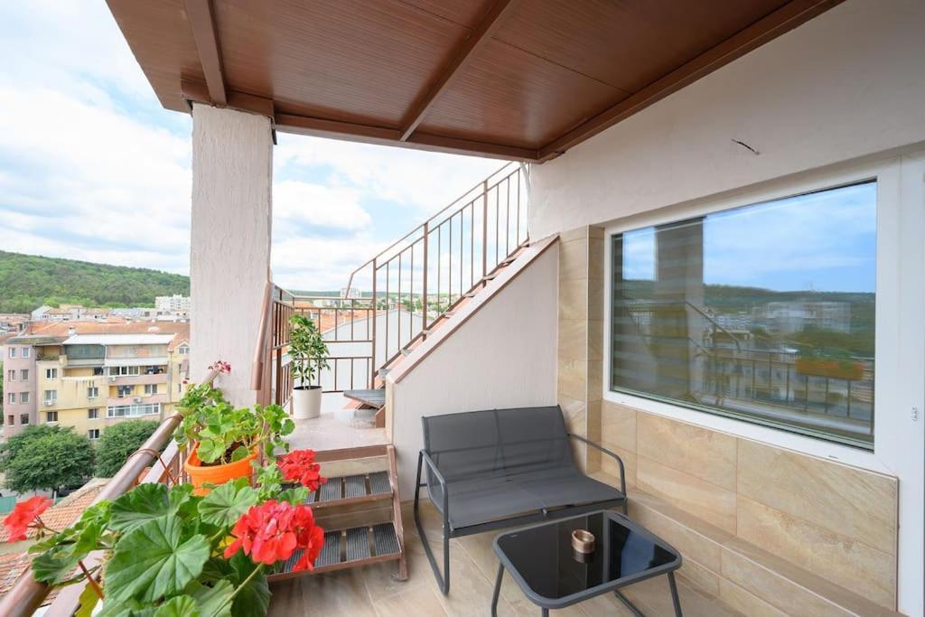 Sunset Luxury Apartment Varna Bagian luar foto